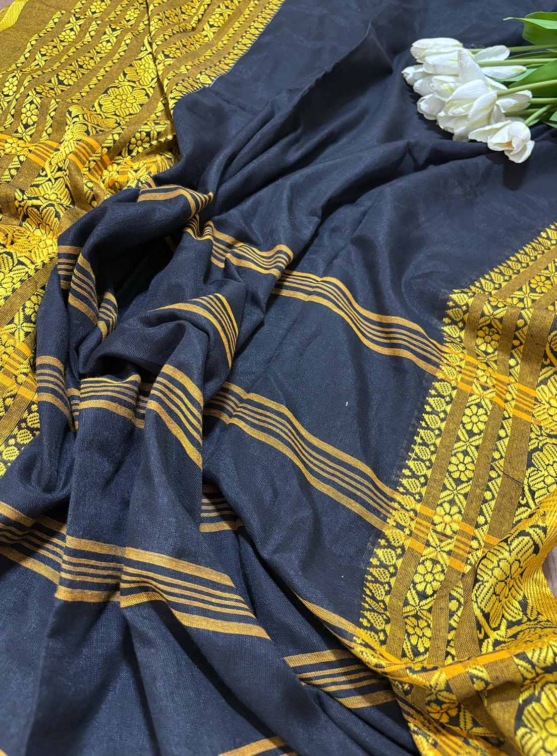 Stunning Black And Yellow Bengal Cotton Saree - Luxurion World