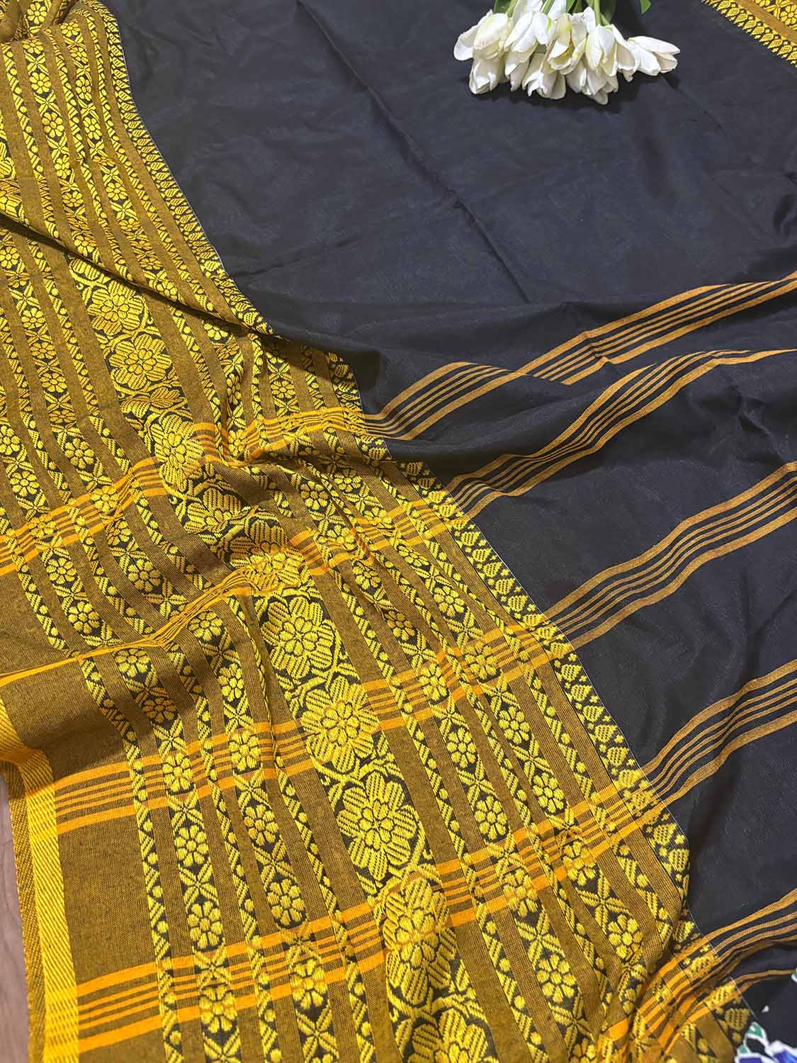 Stunning Black And Yellow Bengal Cotton Saree - Luxurion World