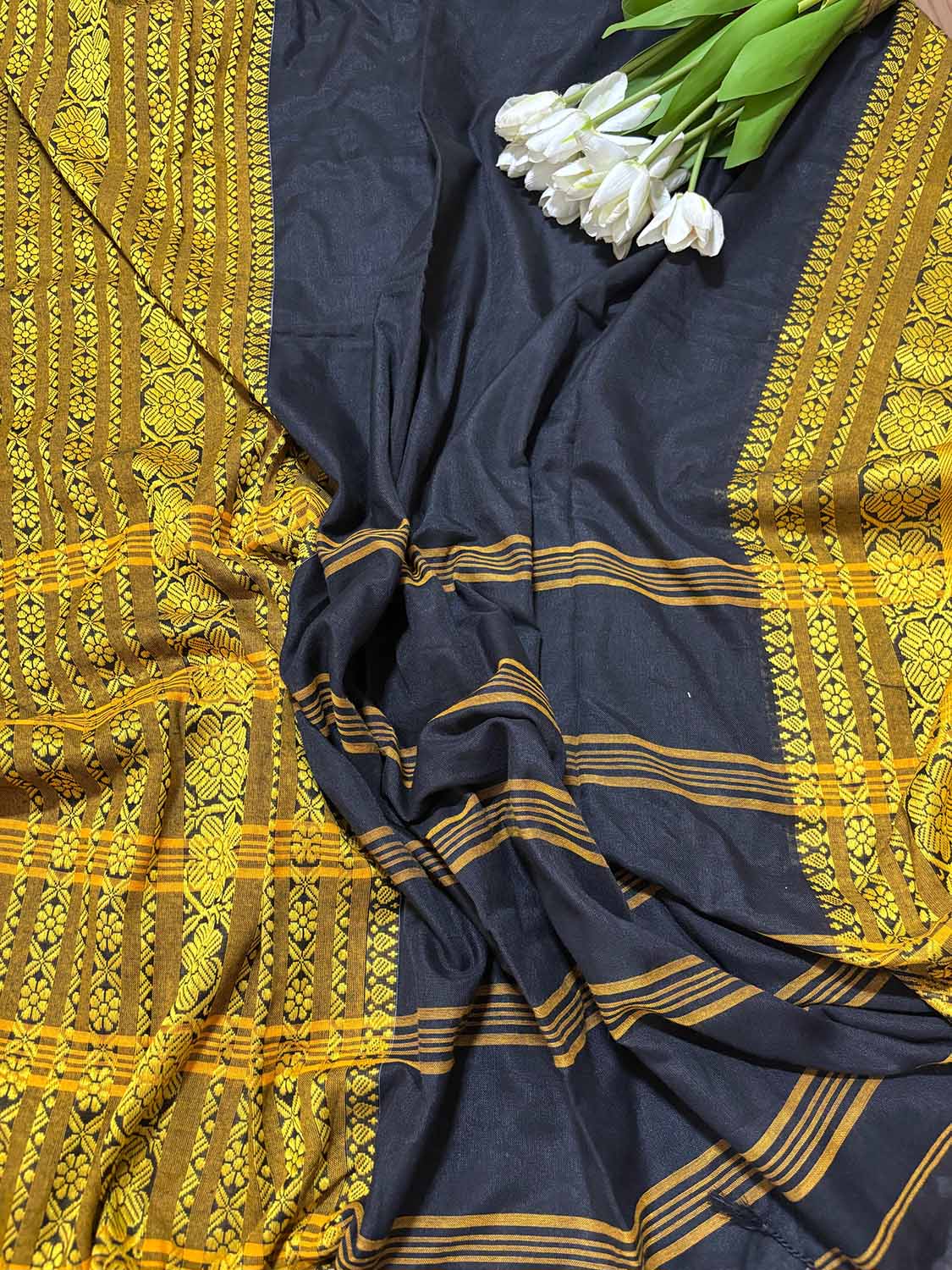 Stunning Black And Yellow Bengal Cotton Saree - Luxurion World