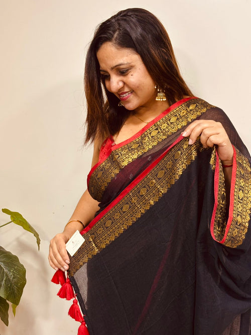 Black And Red Bengal Mul Cotton Saree Everyday Elegant