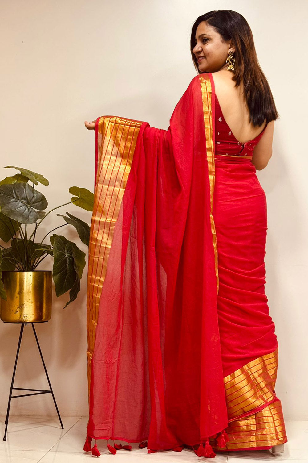 Red Bengal Mul Cotton Saree Everyday Elegant
