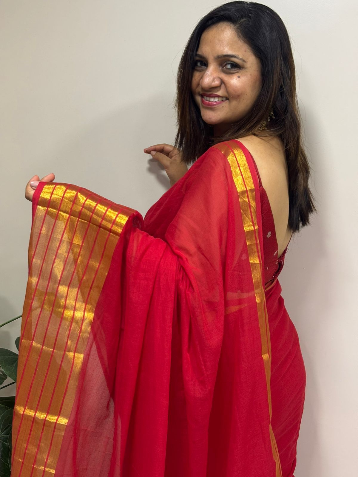 Red Bengal Mul Cotton Saree Everyday Elegant