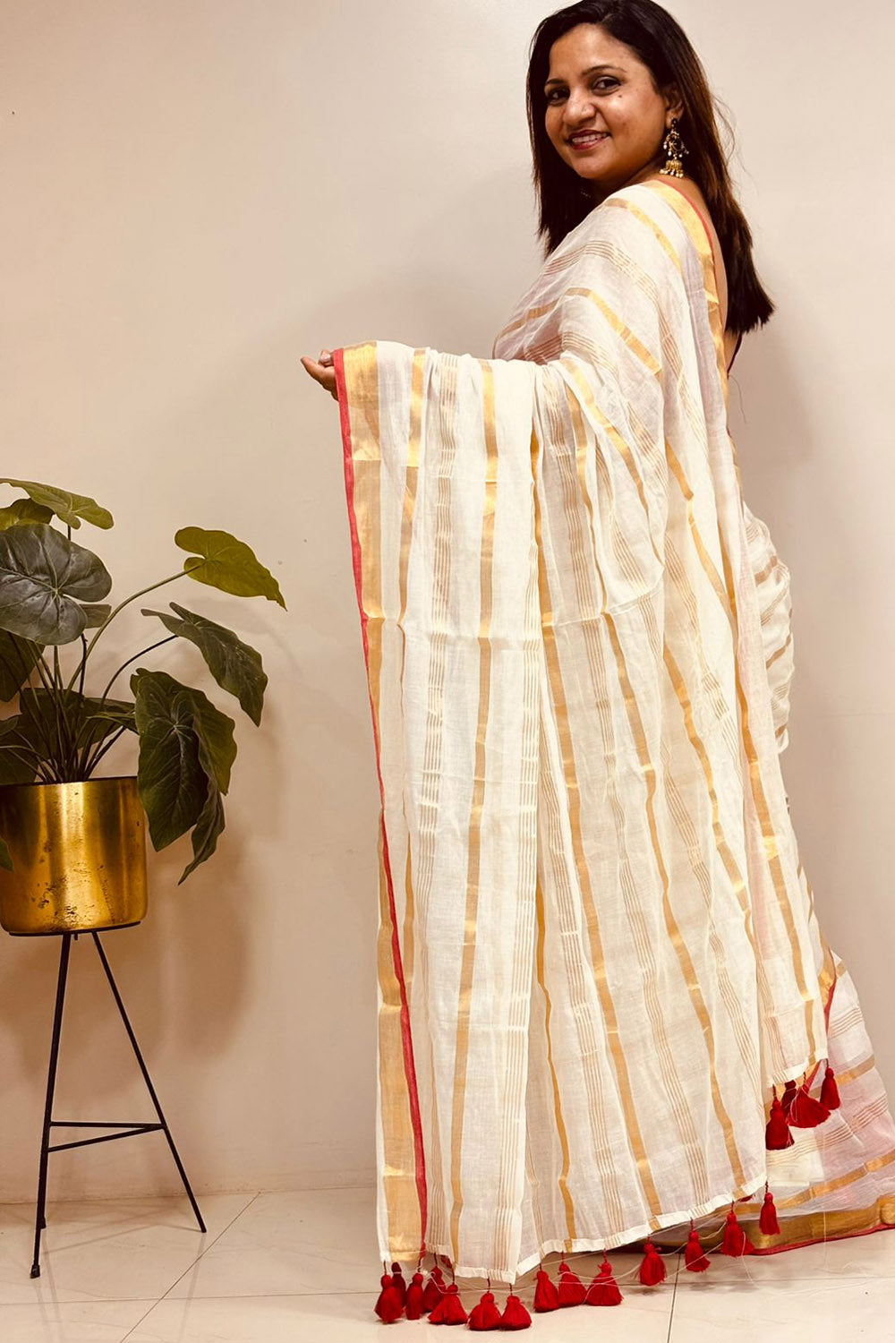 White Bengal Mul Cotton Saree Everyday Elegant