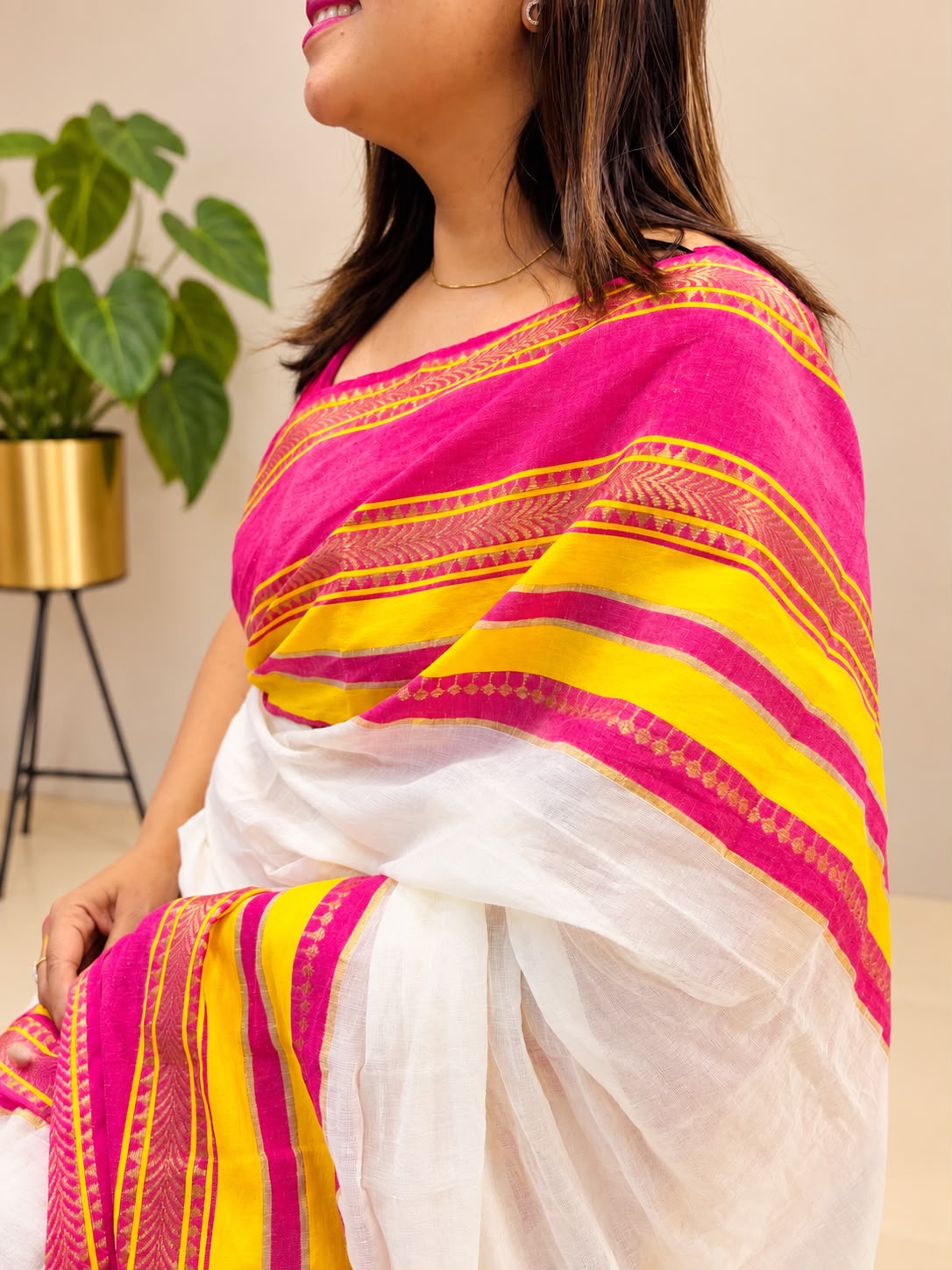 White Bengal Mul Cotton Saree