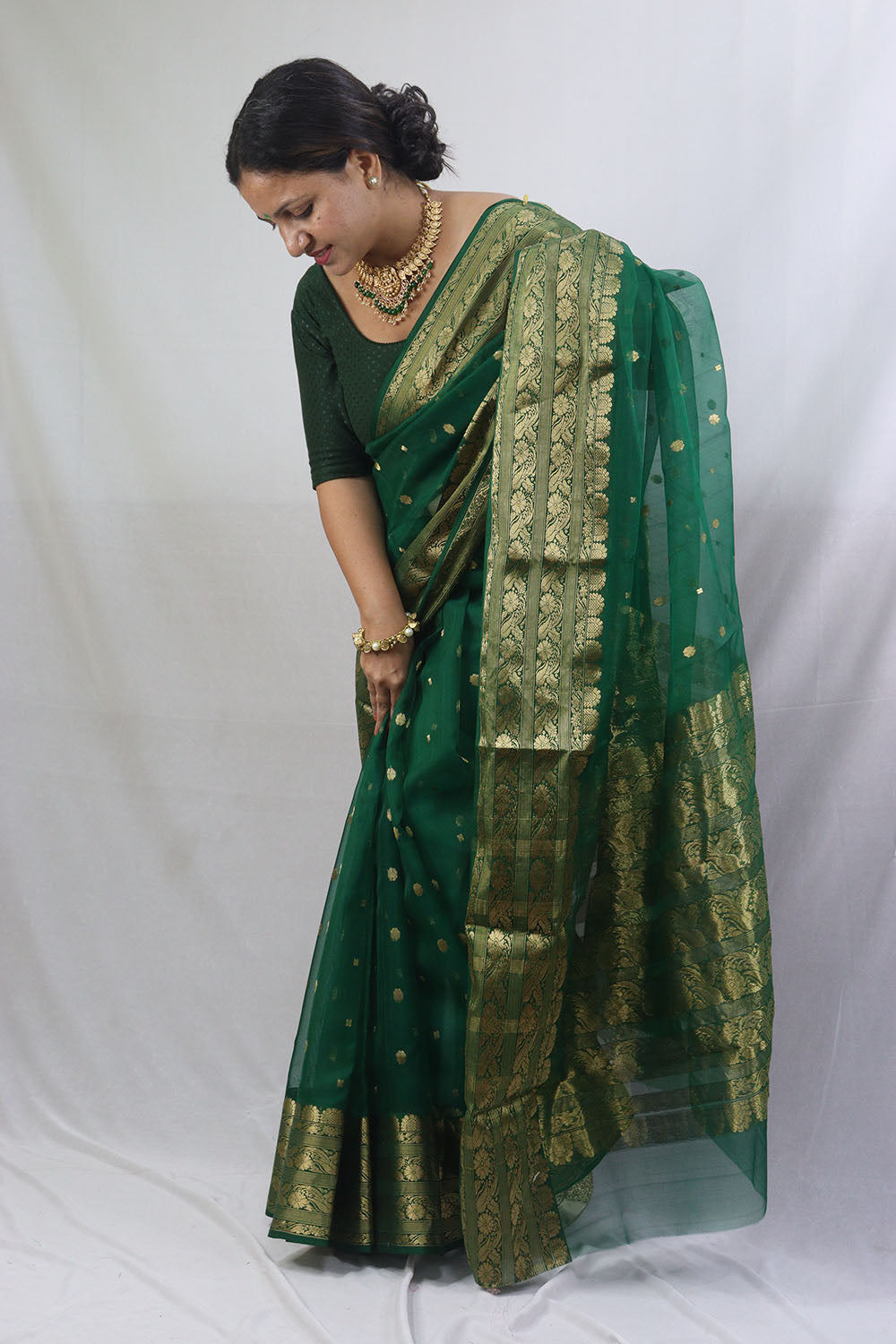 Green Chanderi Handloom Pure Katan Silk Saree - Elegant and Ethereal - Luxurion World