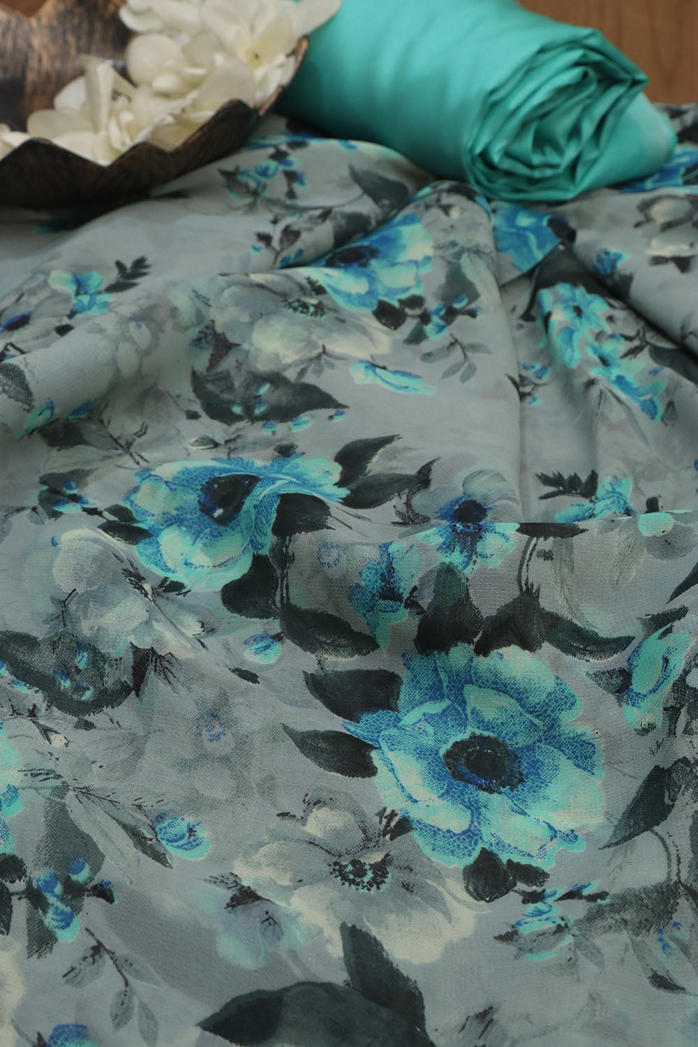 Chic Grey Digital Printed Georgette Saree With Plain Silk Blouse Piece Fabric - Luxurion World