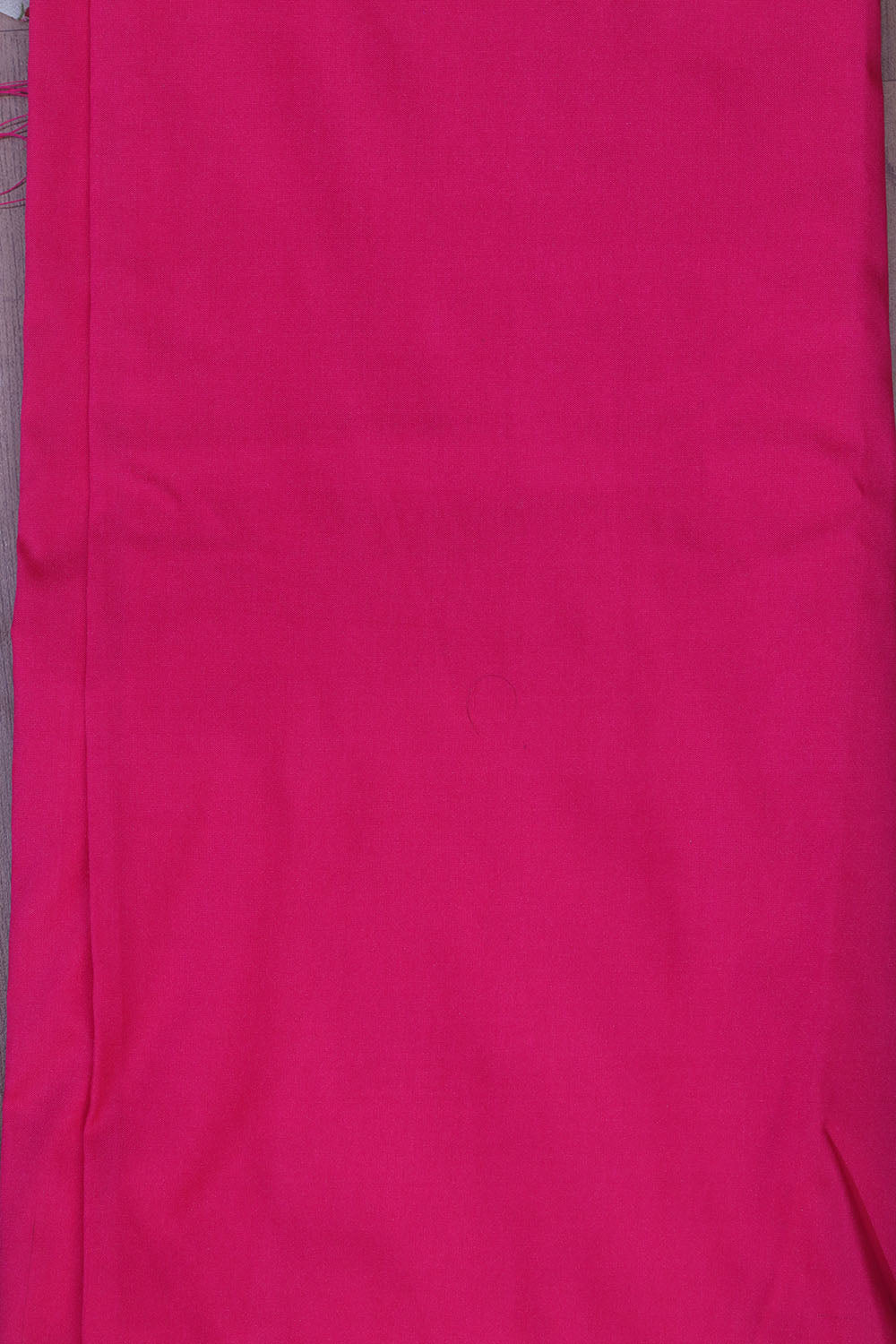 Elegant Off White Digital Printed Georgette Saree With Plain Silk Blouse Piece Fabric - Luxurion World