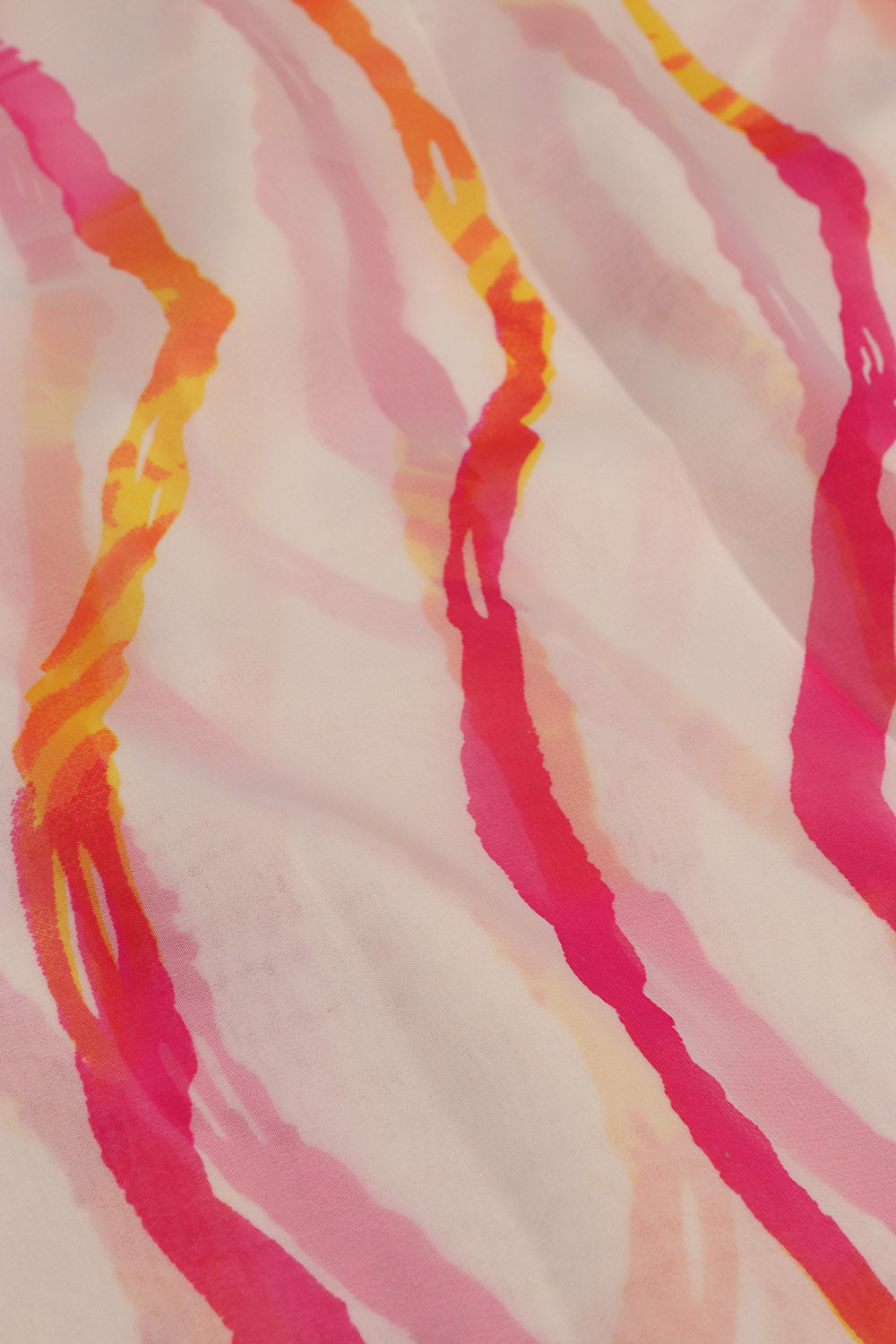 Elegant Off White Digital Printed Georgette Saree With Plain Silk Blouse Piece Fabric - Luxurion World