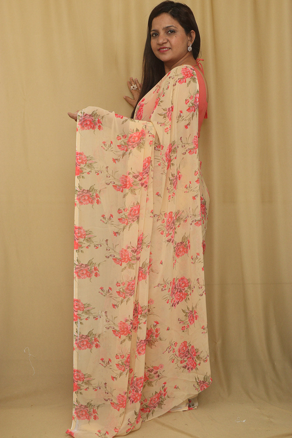 Pastel Digital Printed Georgette Saree With Plain Silk Blouse Piece Fabric - Luxurion World