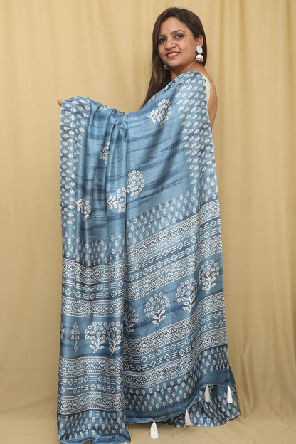 Beautiful Blue Crepe Saree with Digital Print - Luxurion World