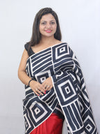 Exquisite Red Hand Painted Murshidabad Silk Saree - Perfect for Special Occasions - Luxurion World