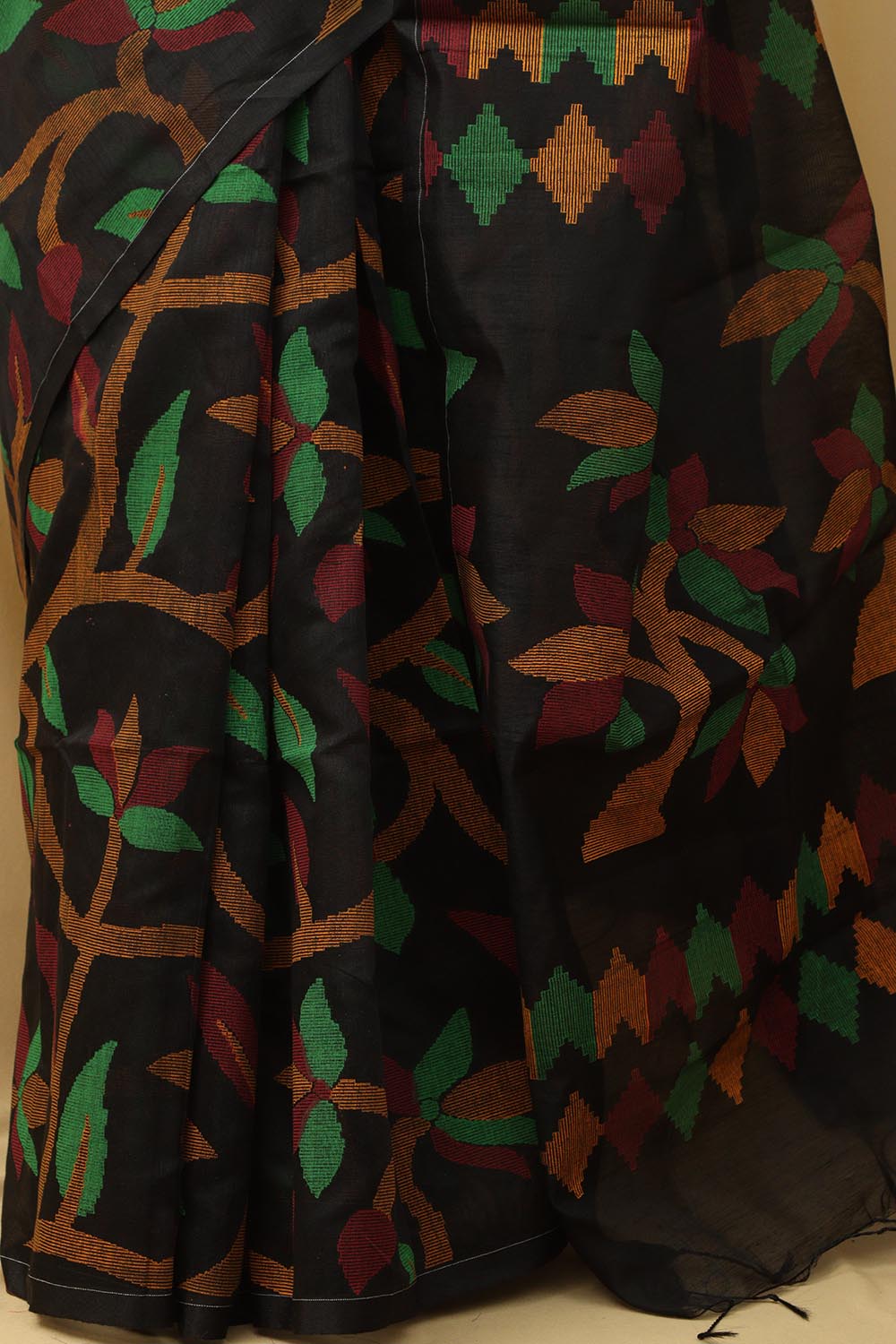 Exquisite Black Jamdani Tussar Silk Saree - Luxurion World