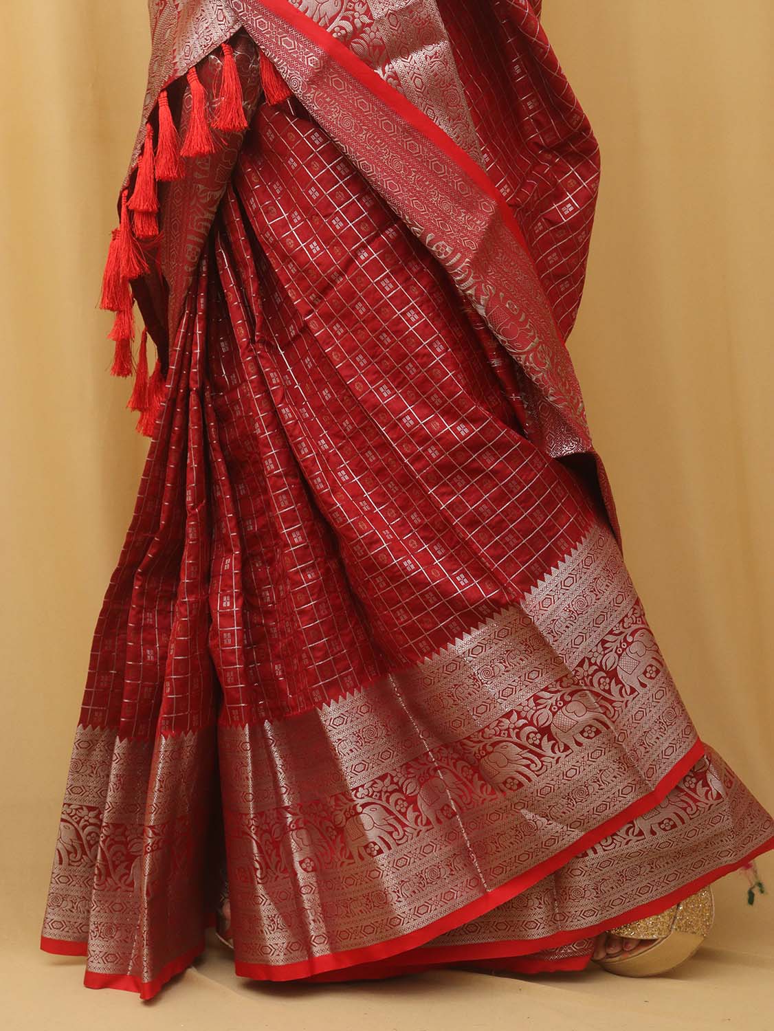 Elegant Maroon Kanjeevaram Silk Checks Design Saree - Luxurion World