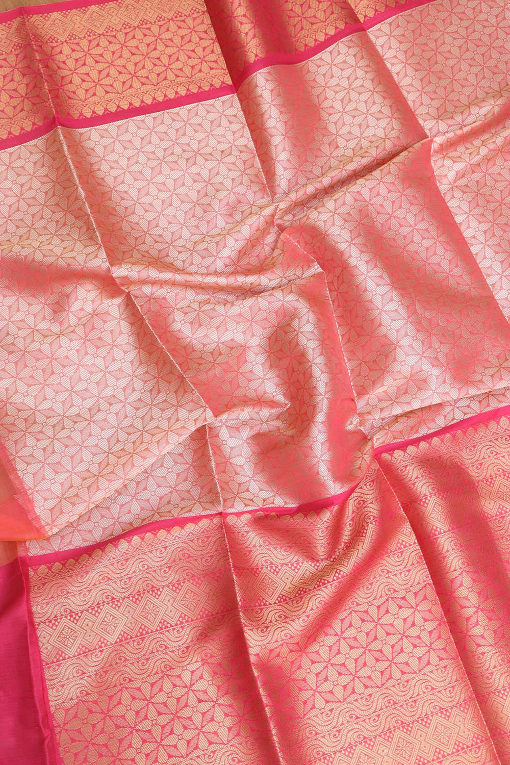 Elegant Pink Kanjeevaram Silk Saree: A Timeless Classic - Luxurion World