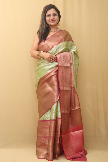 Elegant Green Kanjeevaram Silk Saree: A Timeless Classic - Luxurion World