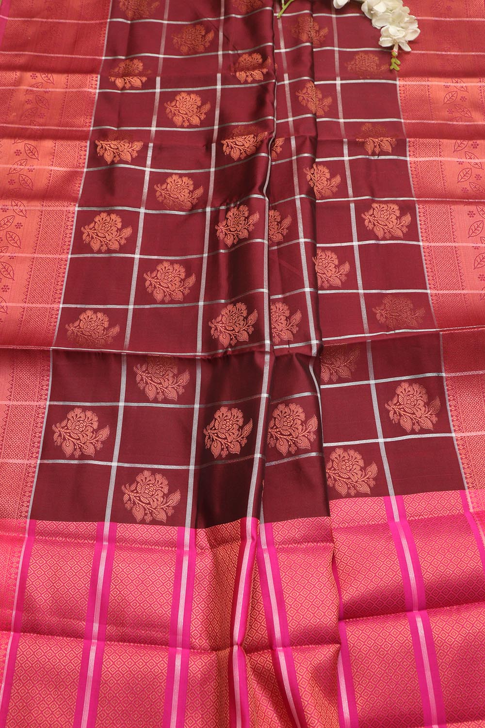 Elegant Maroon Kanjeevaram Silk Checks Saree - Luxurion World