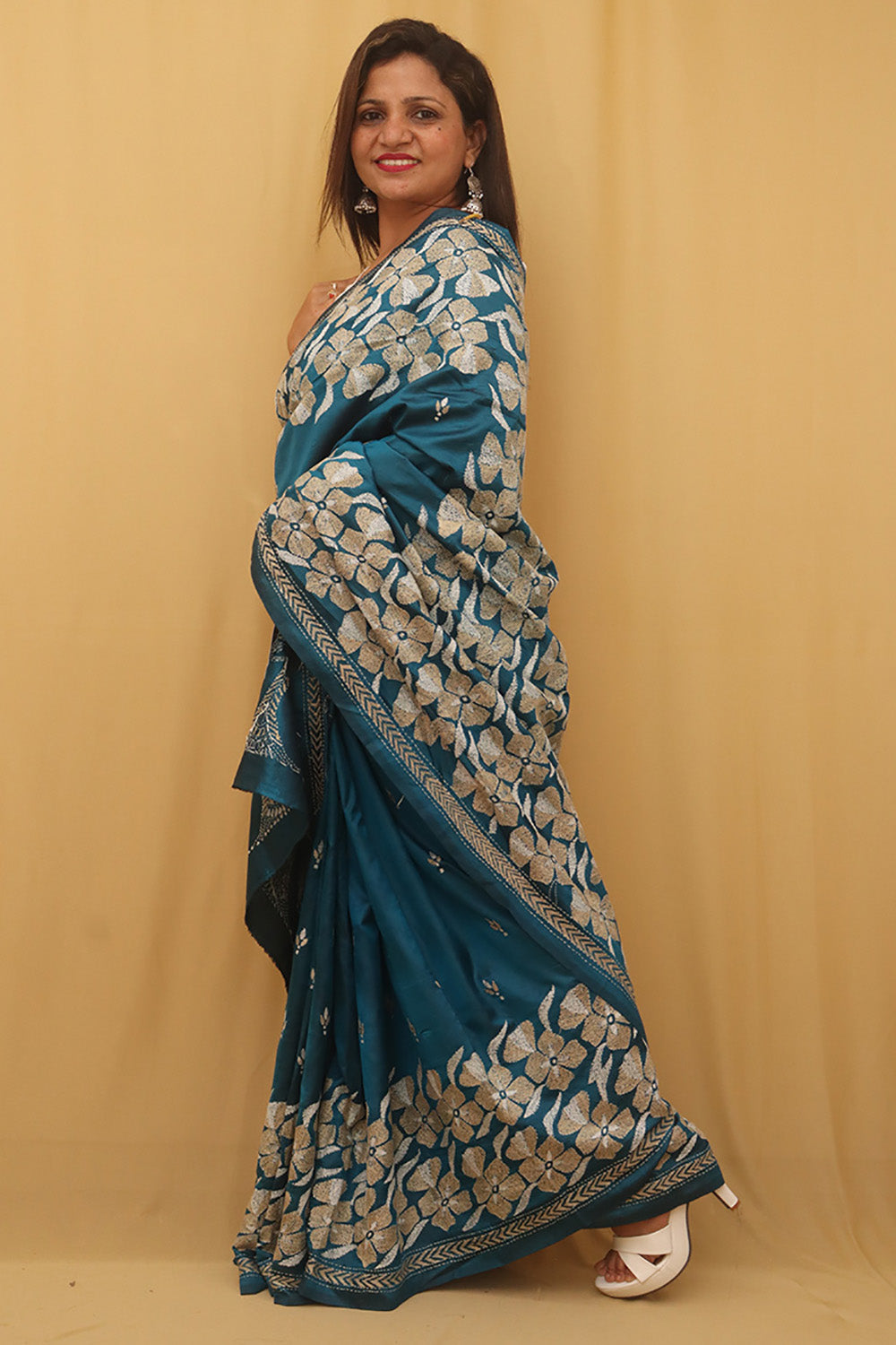 Exquisite Blue Kantha Silk Saree with Hand Embroidery - Luxurion World