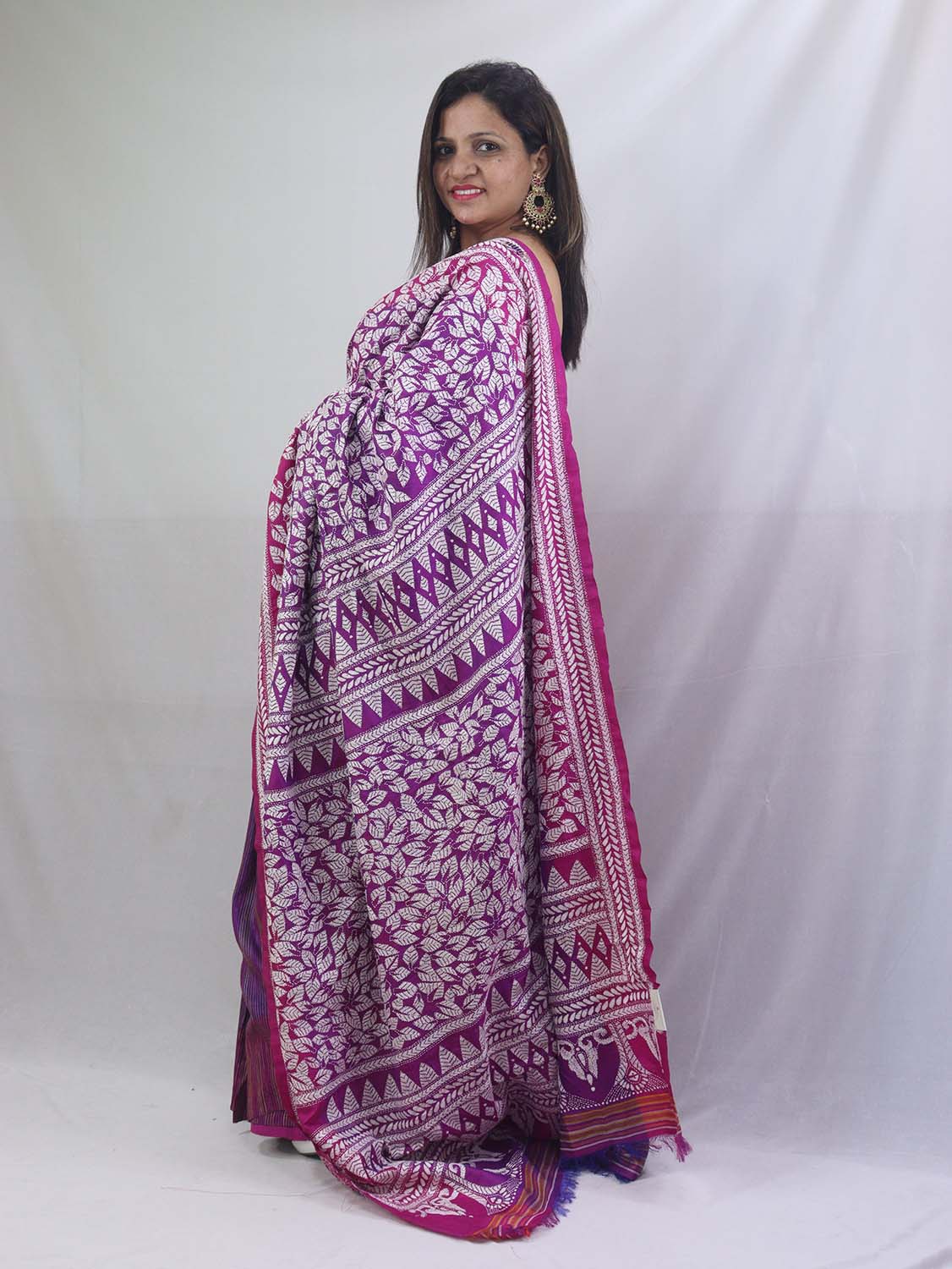 Exquisite Purple Kantha Silk Saree with Hand Embroidery - Luxurion World
