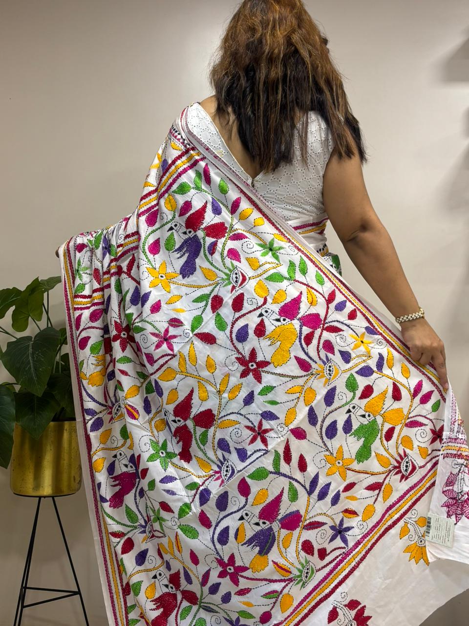 White Hand Embroidered Kantha Silk Saree - Luxurion World
