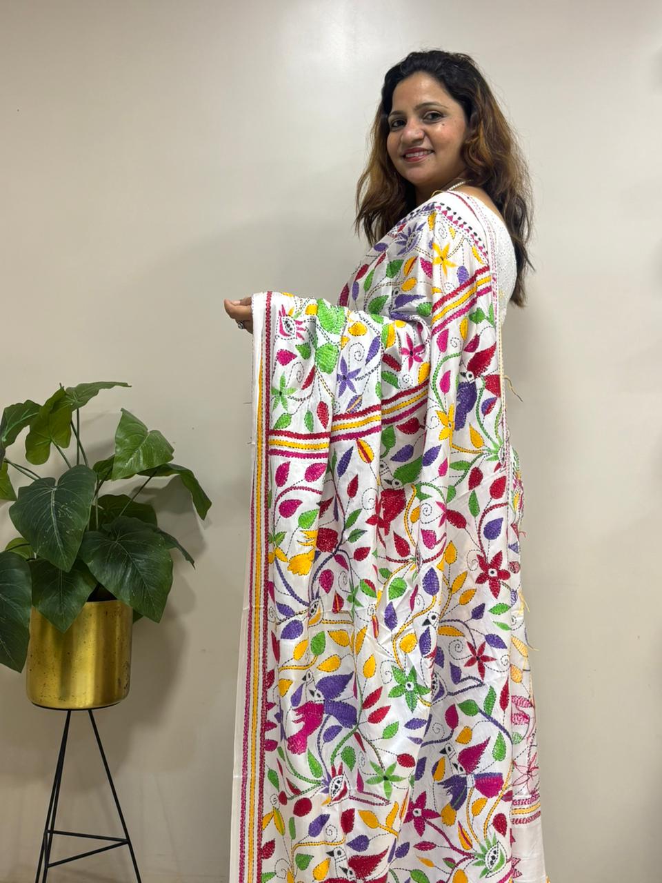 White Hand Embroidered Kantha Silk Saree - Luxurion World