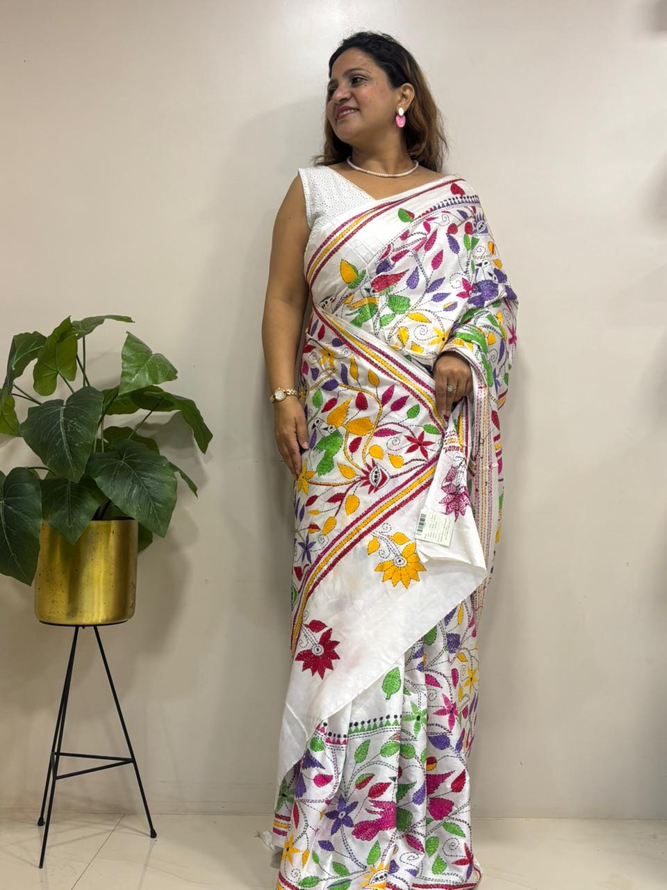 White Hand Embroidered Kantha Silk Saree - Luxurion World