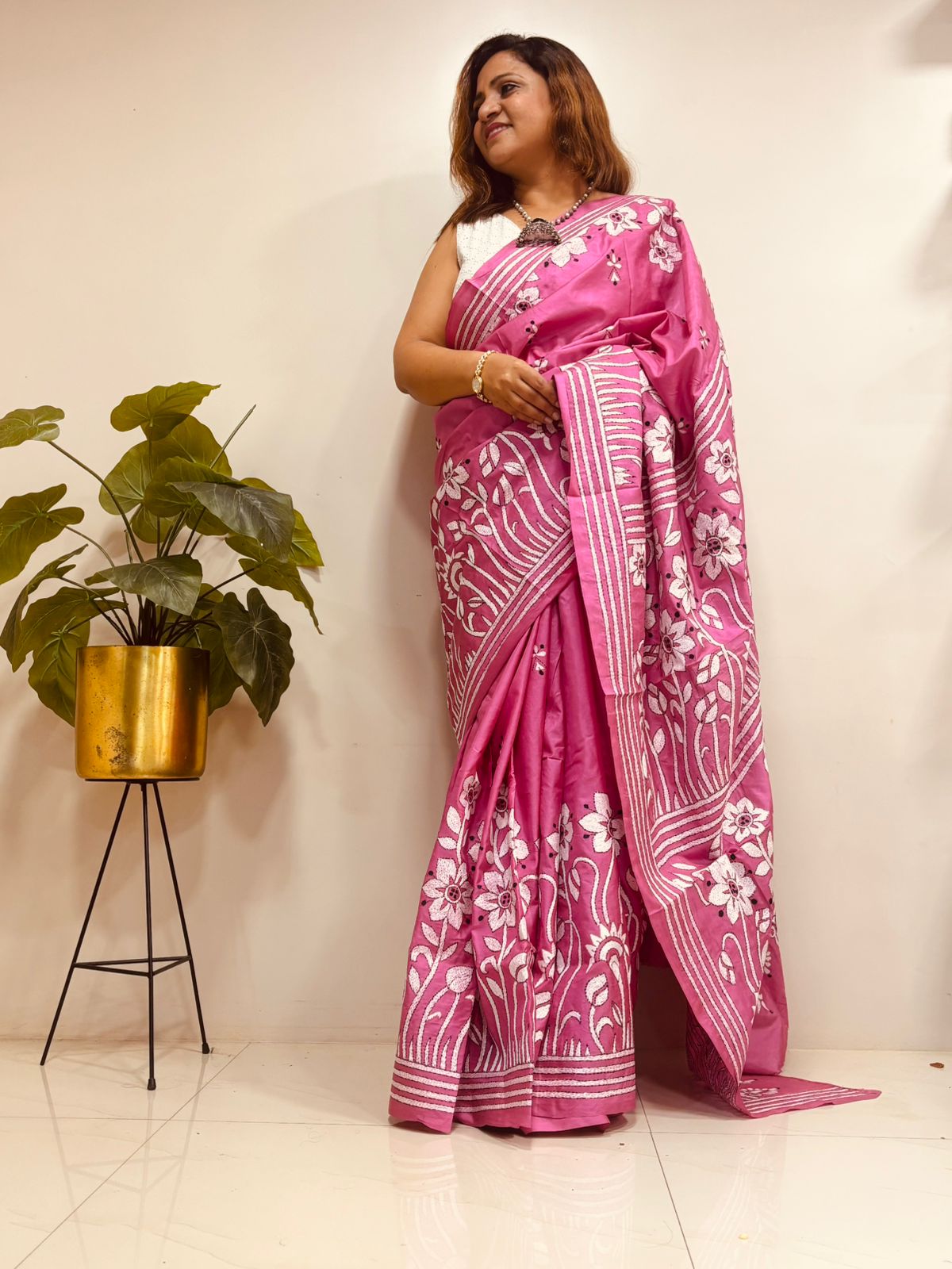 Pink Hand Embroidered Kantha Pure Bangalore Silk Saree - Luxurion World