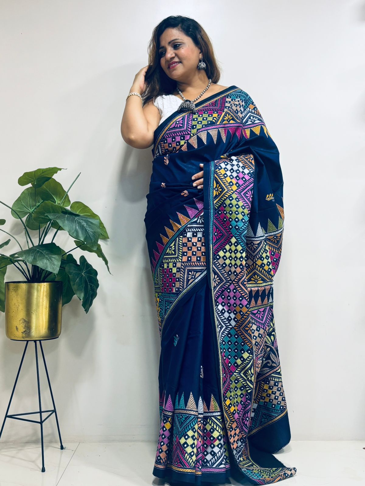 Blue Hand Embroidered Kantha Pure Bangalore Silk Saree - Luxurion World