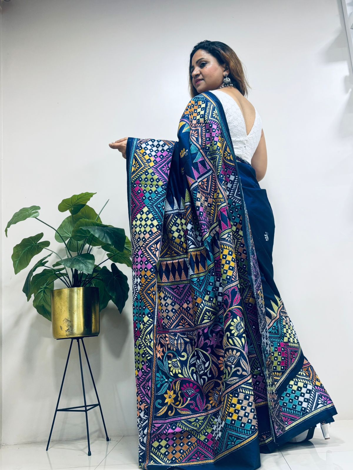 Blue Hand Embroidered Kantha Pure Bangalore Silk Saree - Luxurion World