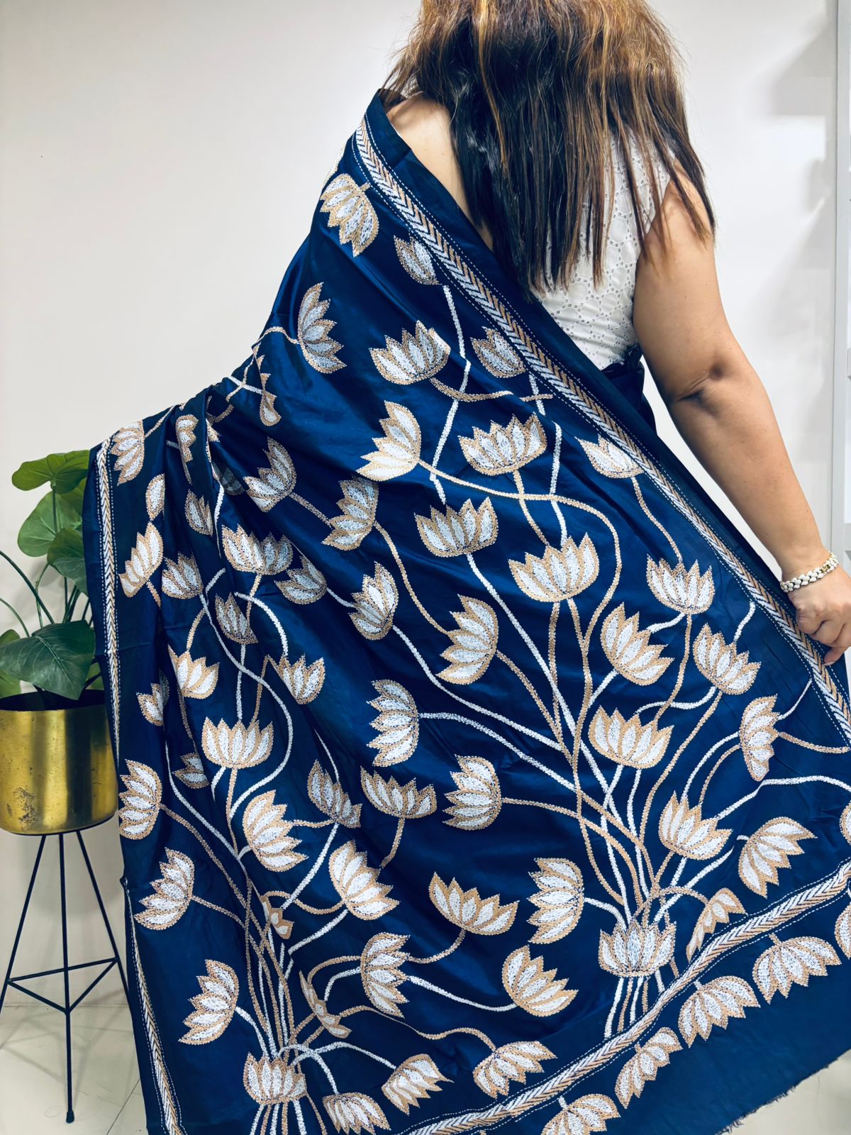 Blue Hand Embroidered Kantha Pure Bangalore Silk Saree - Luxurion World