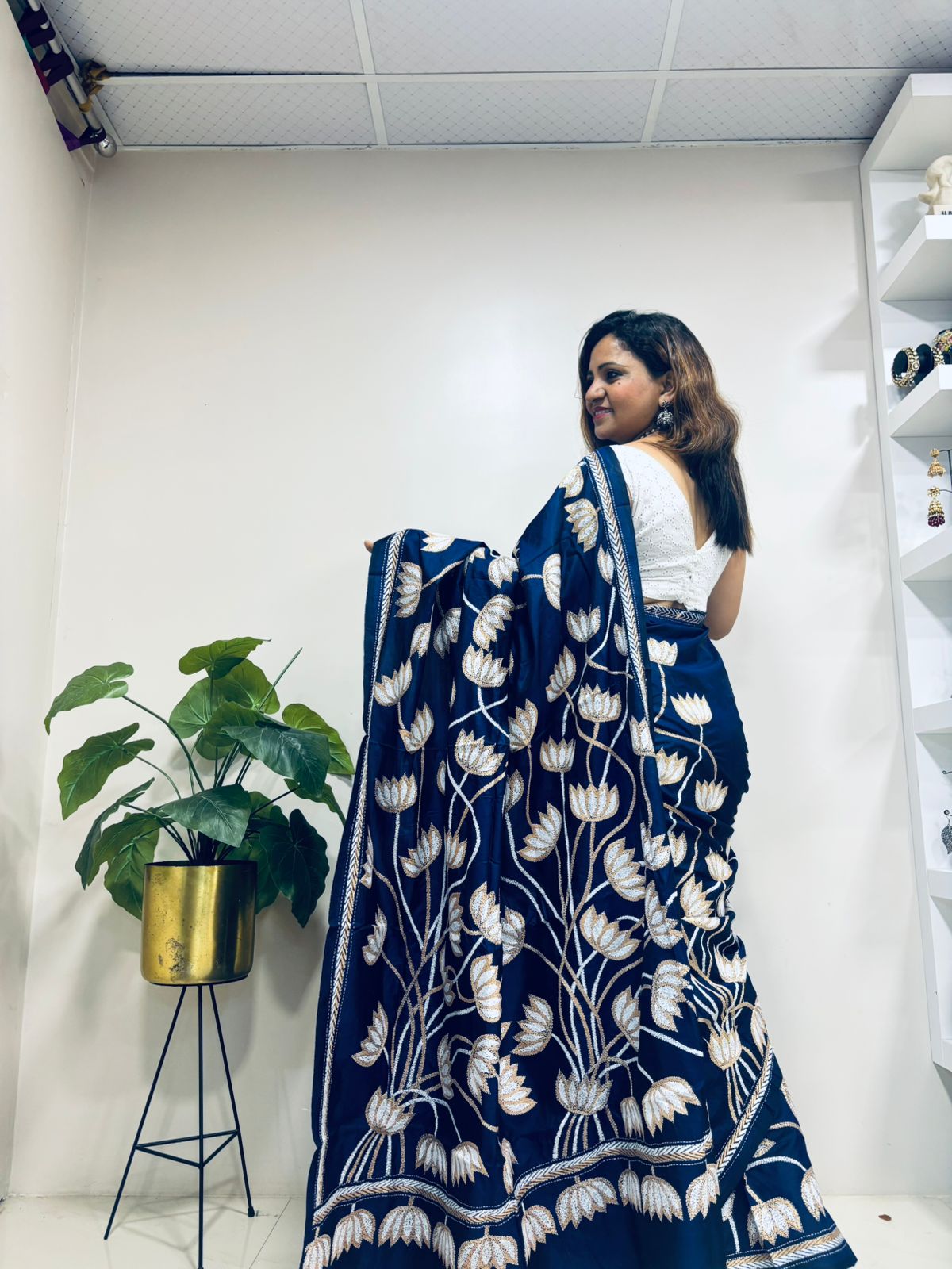 Blue Hand Embroidered Kantha Pure Bangalore Silk Saree - Luxurion World