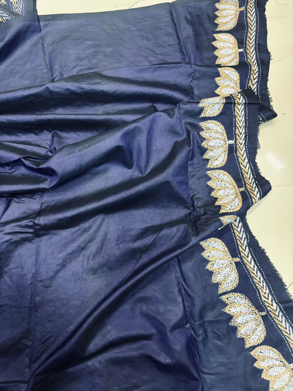 Blue Hand Embroidered Kantha Pure Bangalore Silk Saree - Luxurion World
