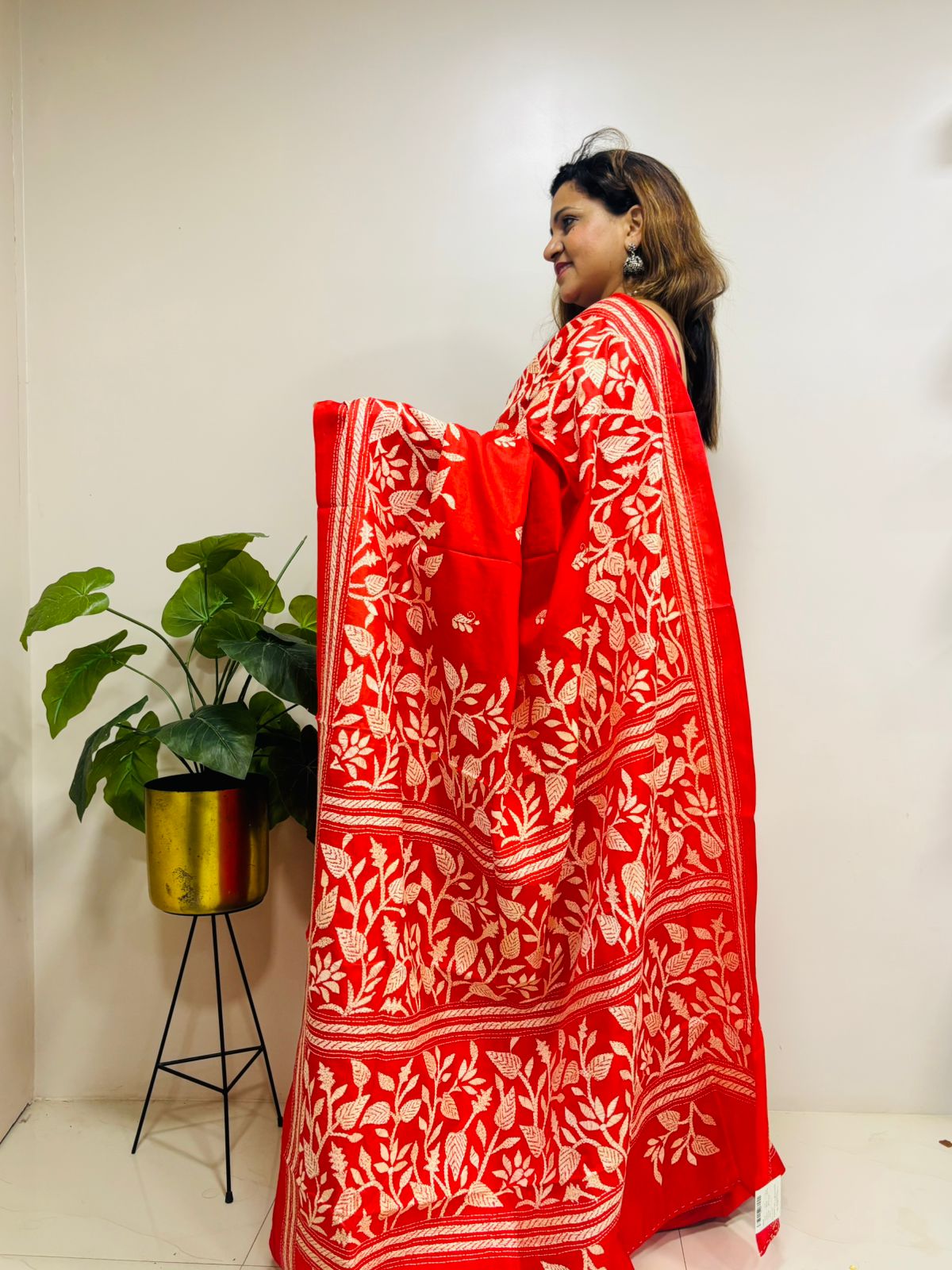 Red Hand Embroidered Kantha Pure Bangalore Silk Saree - Luxurion World