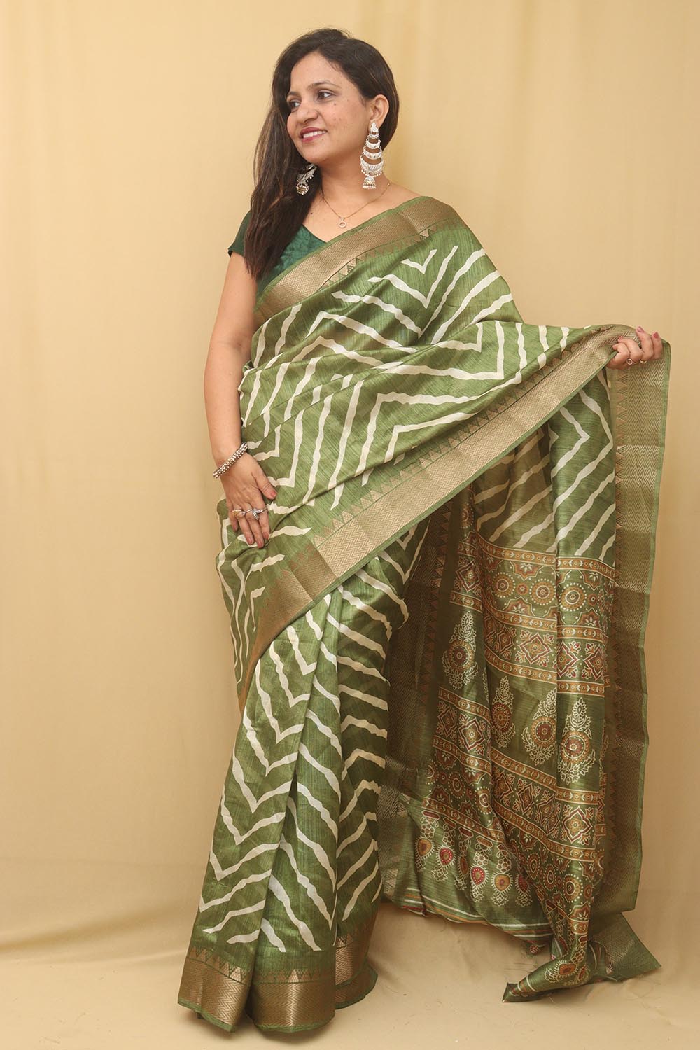 Green Leheriya Print Tussar Cotton Silk Saree - Luxurion World