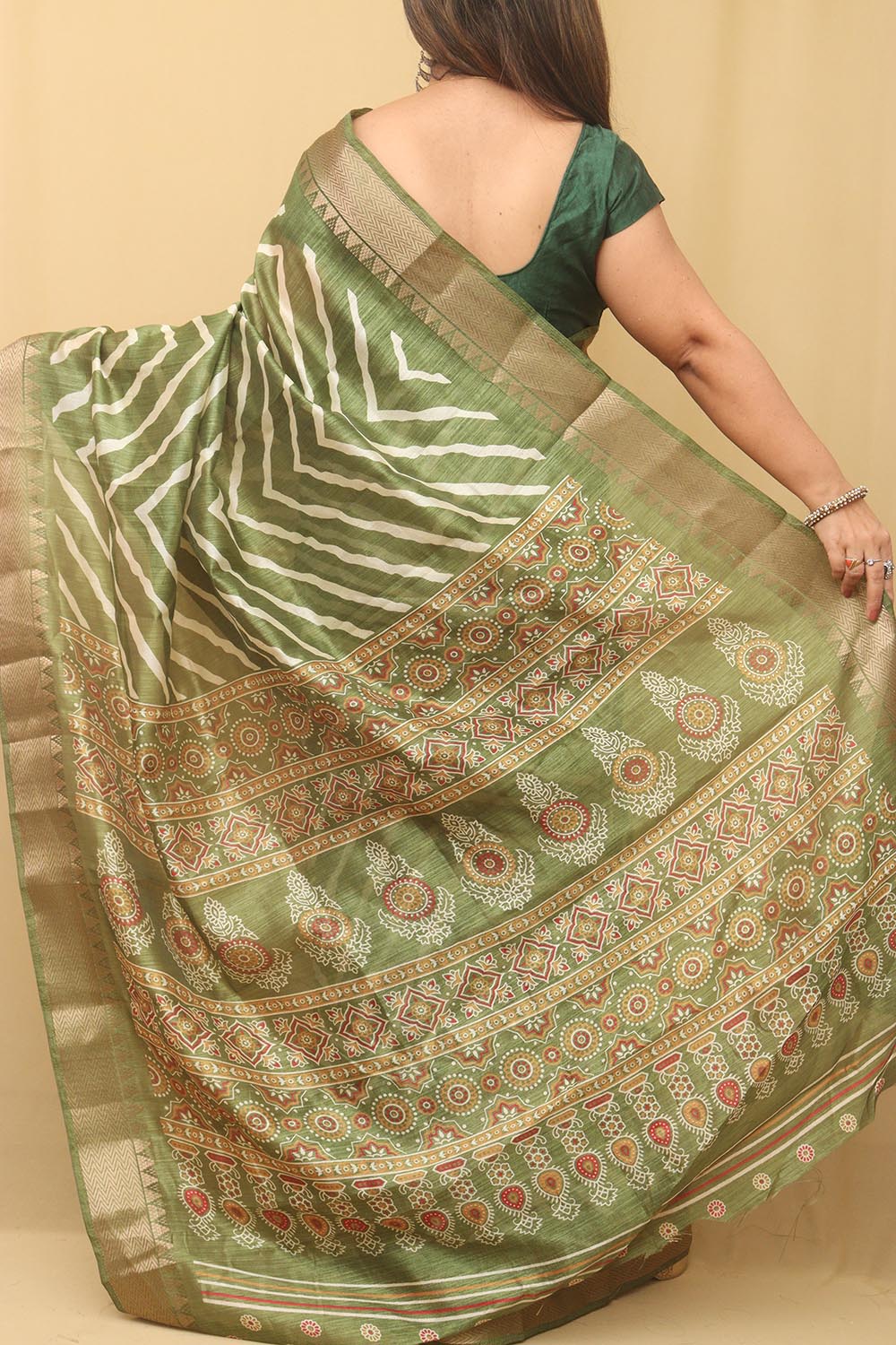 Green Leheriya Print Tussar Cotton Silk Saree - Luxurion World