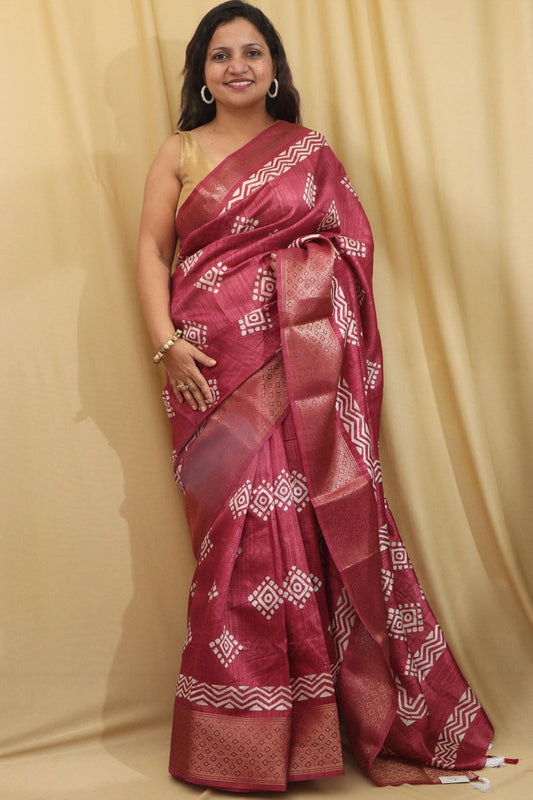 Red Block Printed Tussar Saree with Silk Blend - Luxurion World