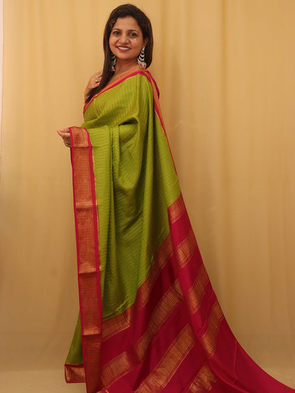 Stunning Green Mysore Handloom Crepe Silk Saree - Pure Elegance - Luxurion World