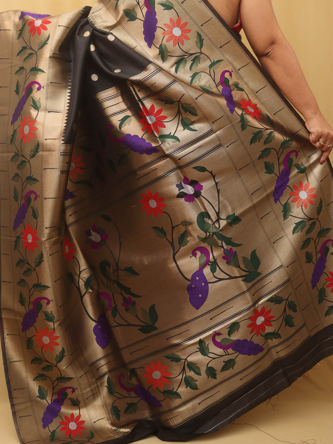 Black Paithani Silk Bird And Flower Design Saree - Luxurion World