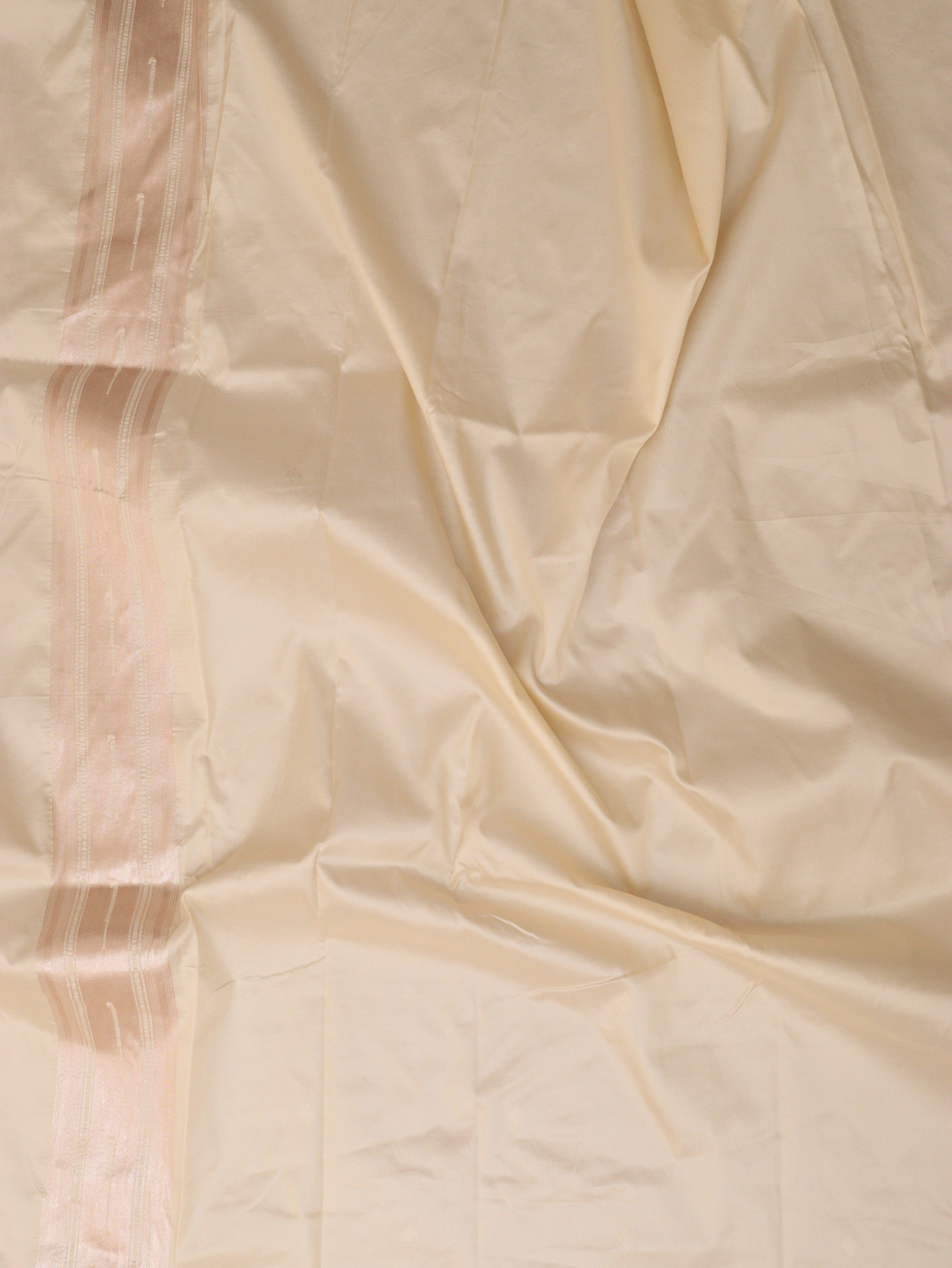 Pastel Paithani Silk Bird And Flower Design Saree - Luxurion World