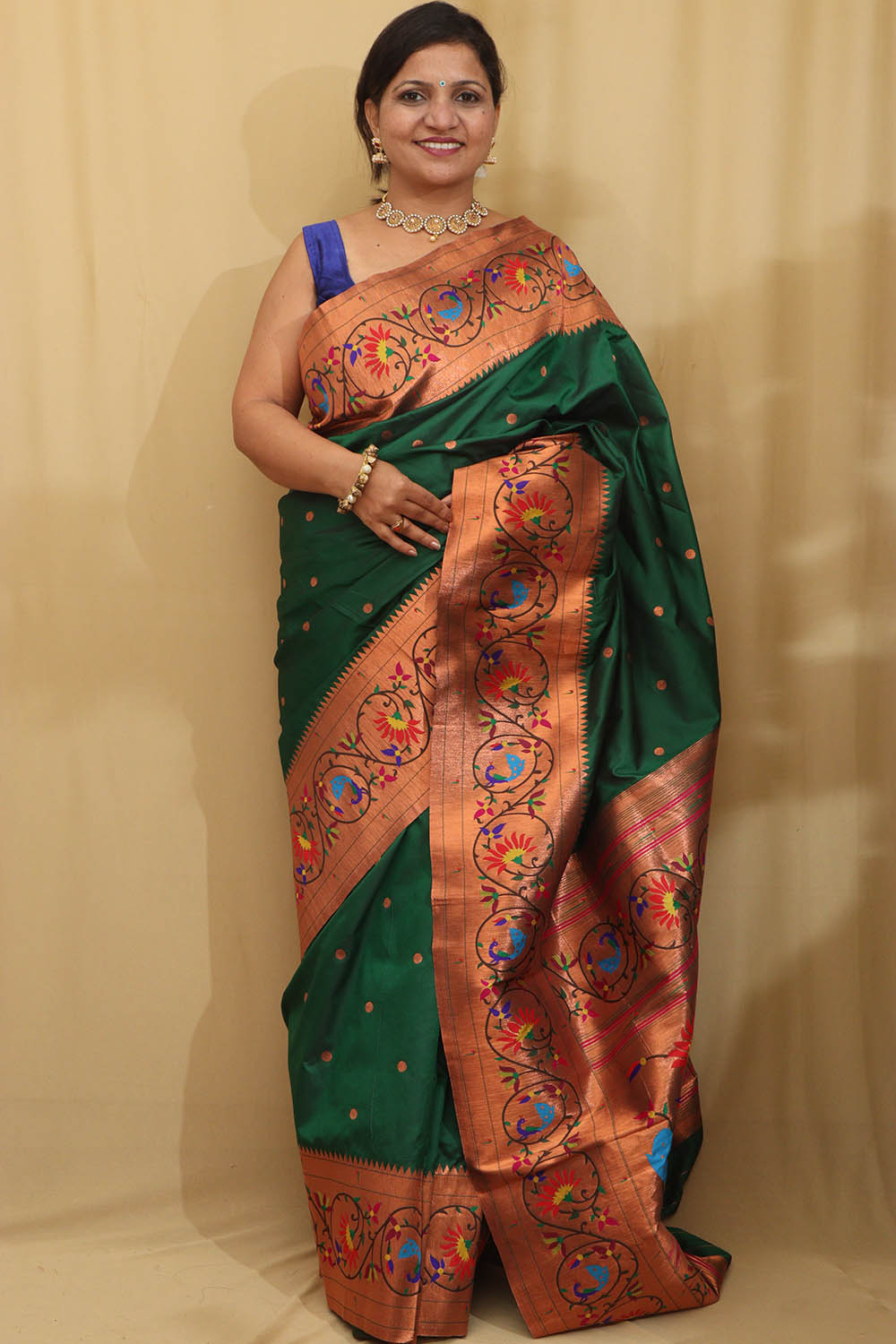 Exquisite Green Paithani Silk Saree with Peacock & Flower - Luxurion World