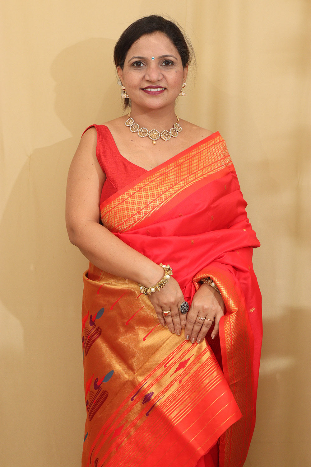 Exquisite Red Paithani Silk Peacock Design Saree - Luxurion World