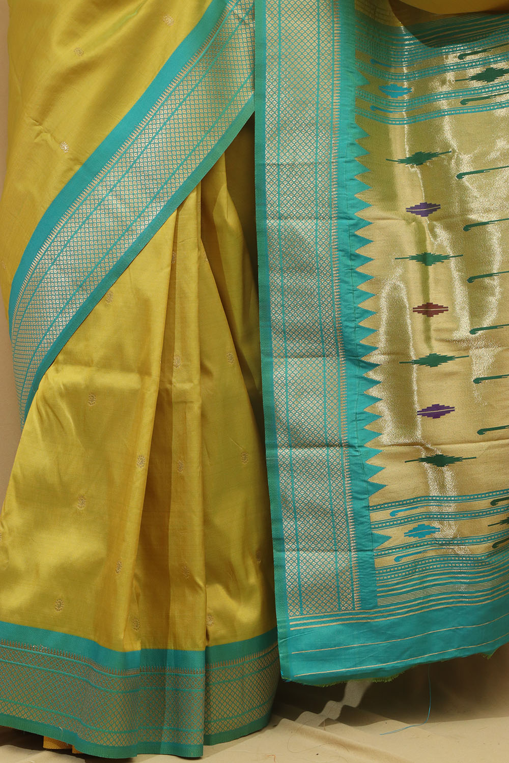Elegant Green Paithani Silk Peacock Design Saree - Luxurion World