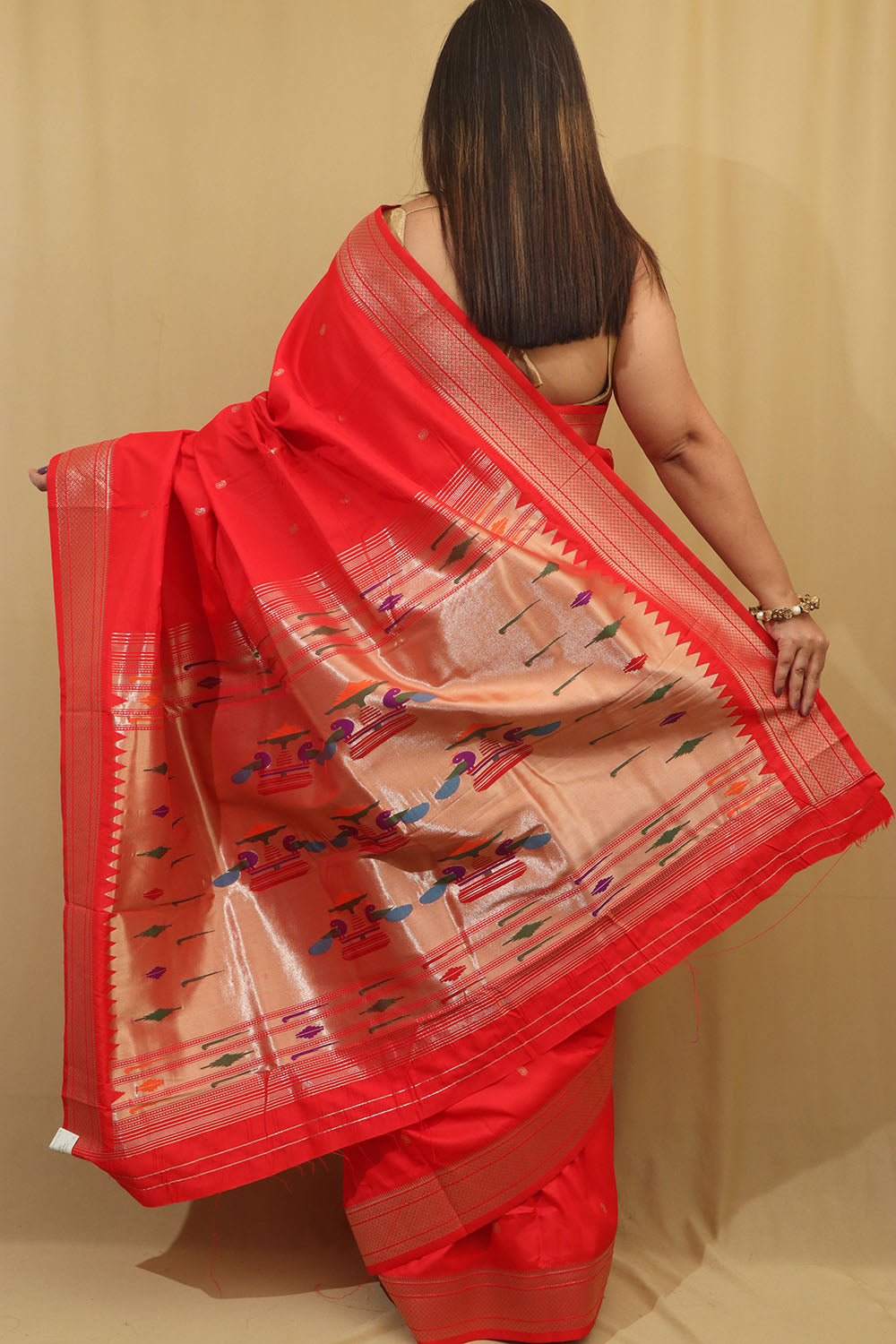 Exquisite Red Paithani Silk Peacock Design Saree - Luxurion World