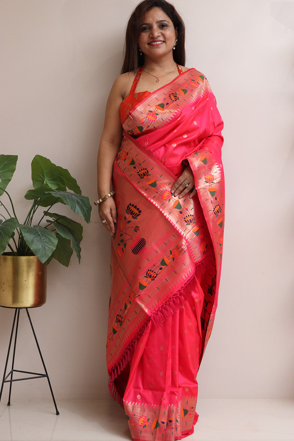 Beautiful Pink Silk Paithani Flower Design Saree - Luxurion World