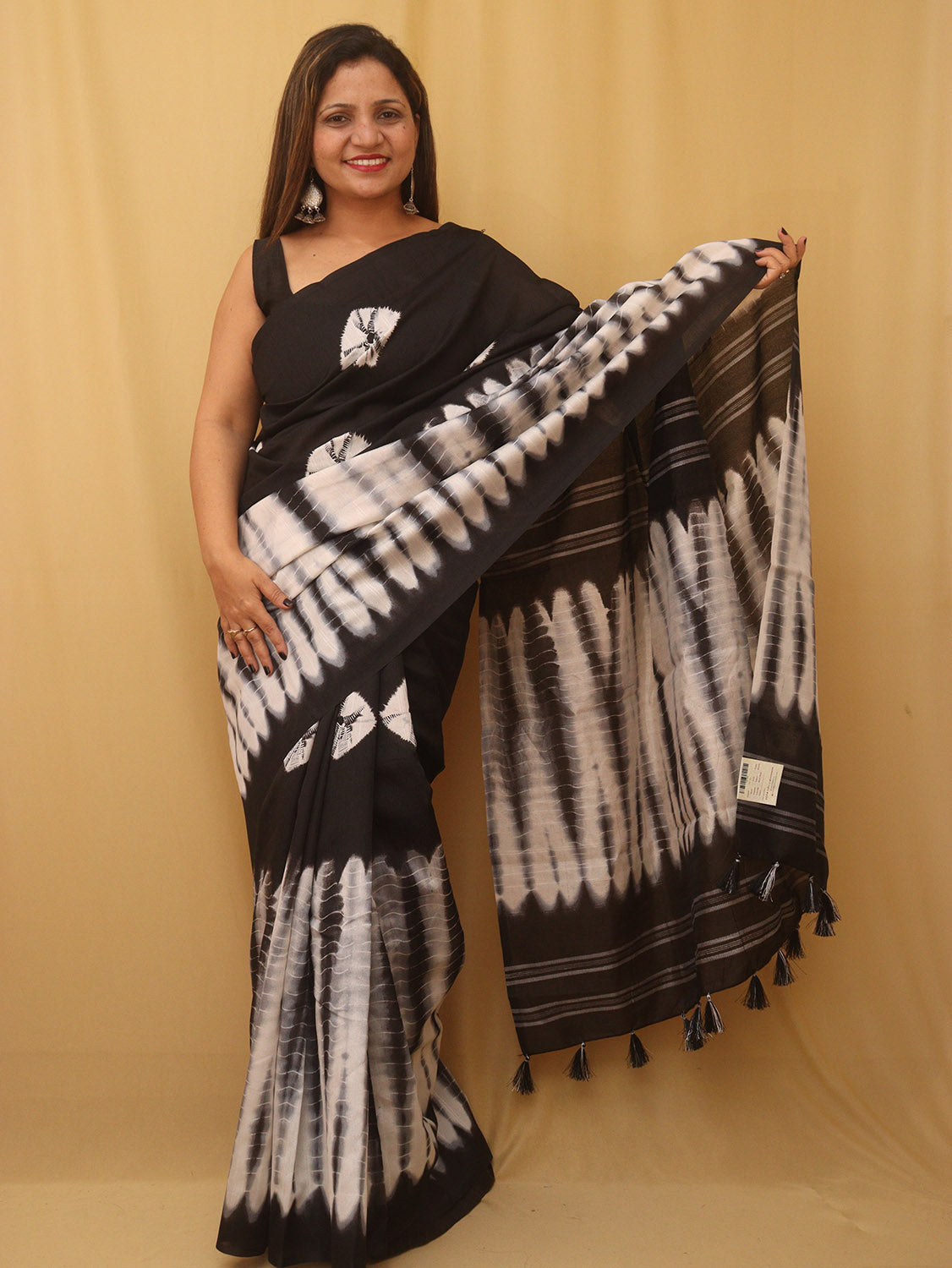 Black And White Shibori Print Semi Tussar Silk Saree - Luxurion World