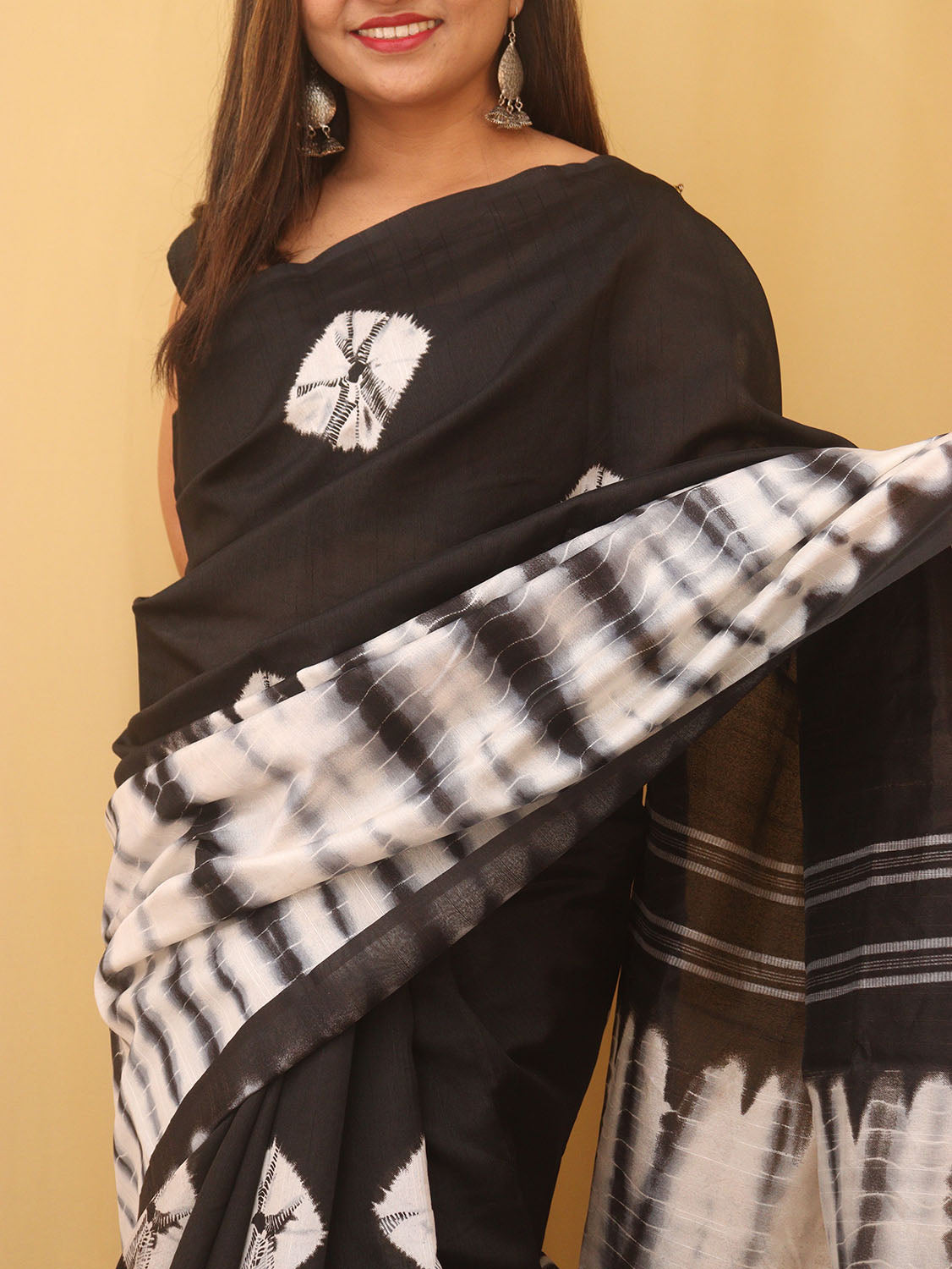 Black And White Shibori Print Semi Tussar Silk Saree - Luxurion World