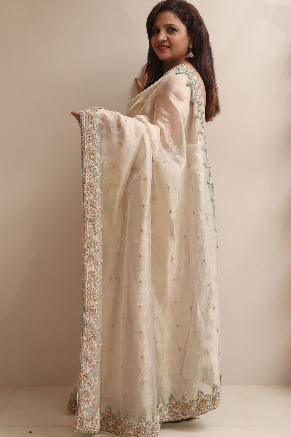Elegant Pastel Banarasi Pure Tissue Silk Booti Design Saree With Hand Zardozi Work - Luxurion World