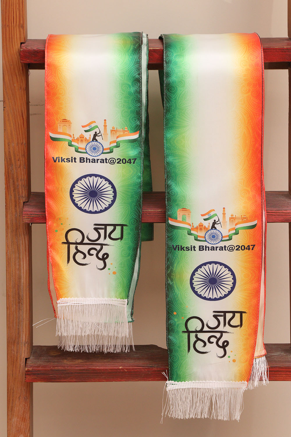 Celebrate Patriotic Days in Style: Premium Stole/Patka to Showcase Patriotism, Elegance, and Unity—Perfect Gift for Proud Indians - Luxurion World