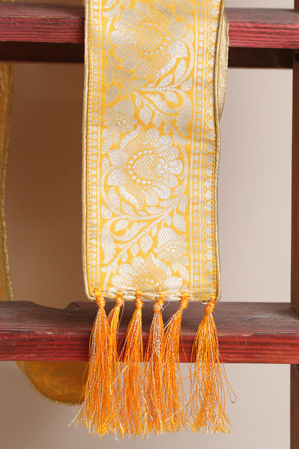 Luxurion World Customised Royal Swagat Stole ,Khesh, Patka, Gamcha, Dupatta – Elegant and Luxurious Yellow Banarasi Silk Stole With a Beautifully Matching Tassel & Brooch for Welcoming Guests at Weddings, Anniversaries or Grand Celebratory Occasions - Luxurion World