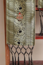 Luxurion World Customised Royal Swagat Stole/Dupatta – Elegant and Luxurious Black Banarasi Silk Stole With a Beautifully Matching Tassel & Brooch for Welcoming Guests at Weddings, Anniversaries or Grand Celebratory Occasions - Luxurion World