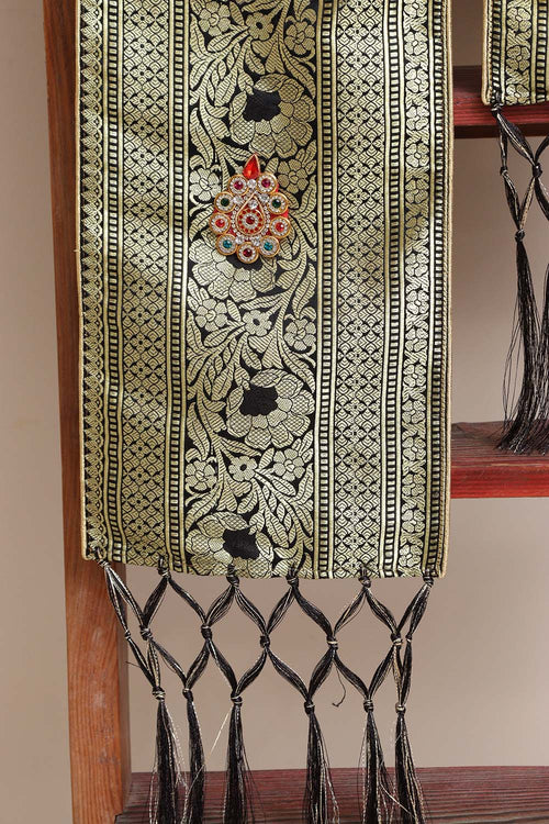 Luxurion World Customised Royal Swagat Stole/Dupatta – Elegant and Luxurious Black Banarasi Silk Stole With a Beautifully Matching Tassel & Brooch for Welcoming Guests at Weddings, Anniversaries or Grand Celebratory Occasions - Luxurion World